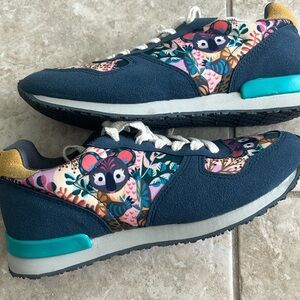 Women’s Inkkas Size 9 new